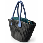O bag Geantă neagră cu mânere bleu și textură împletită - imagine 3